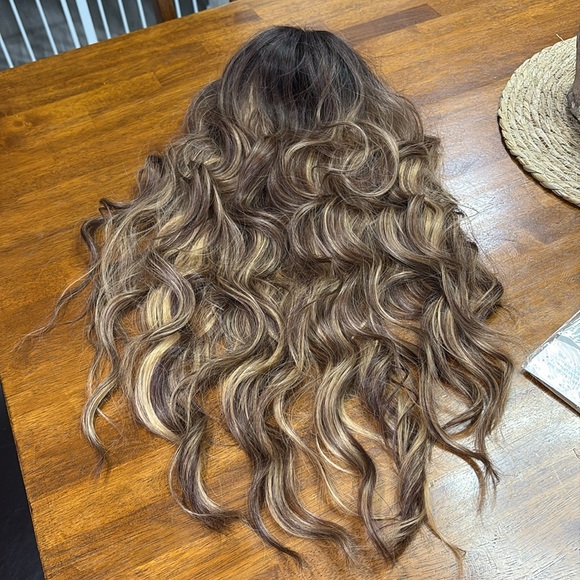 Brown Wavy Hair Wig with Natural Beachy Waves - Picture 5 of 6